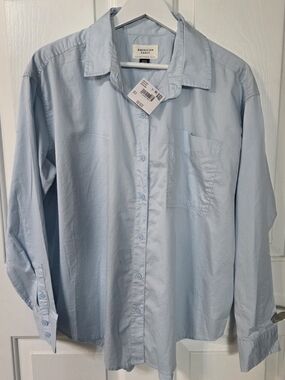 American Eagle Outfitters Light Blue Women's Button-Down Shirt